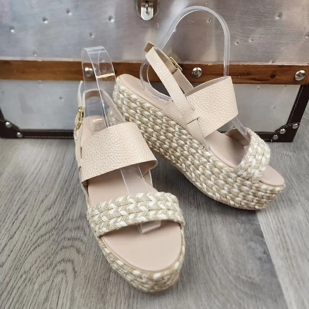 Kaanas Montpellier Wedge Sandals size 8
